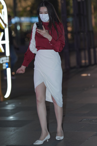 裹身裙小姐姐