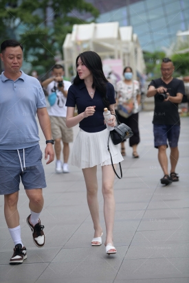 街拍白裙美女美姐