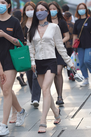 白皙美腿