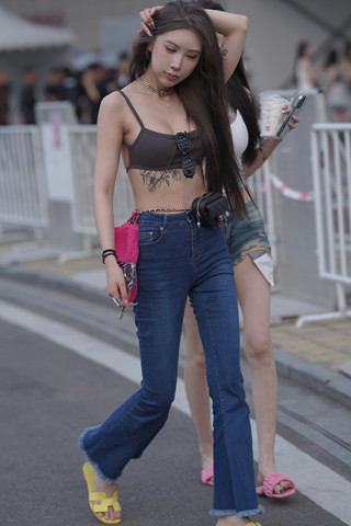 美女姐妹