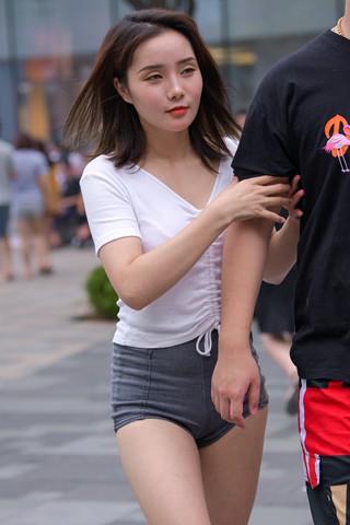 美腿女友