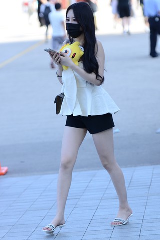 白皙美腿mm