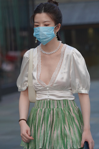 深V美女