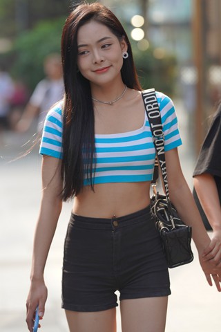 小小酒窝甜入我心里