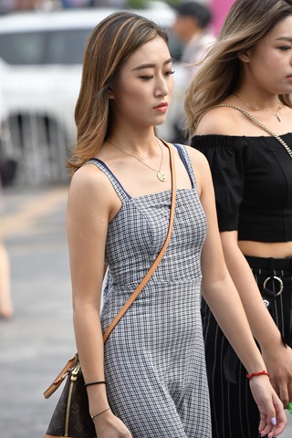 俩姐妹
